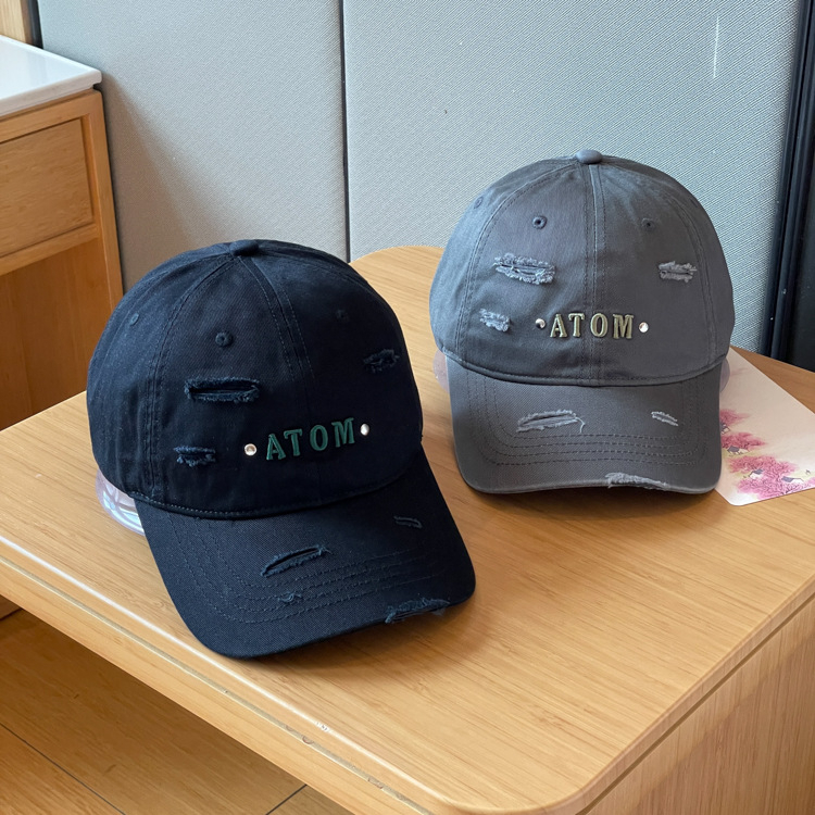 Mũ lưỡi trai LOULI SAIGON thêu chữ ATOM thiết kế rách cá tính, chất vải kaki