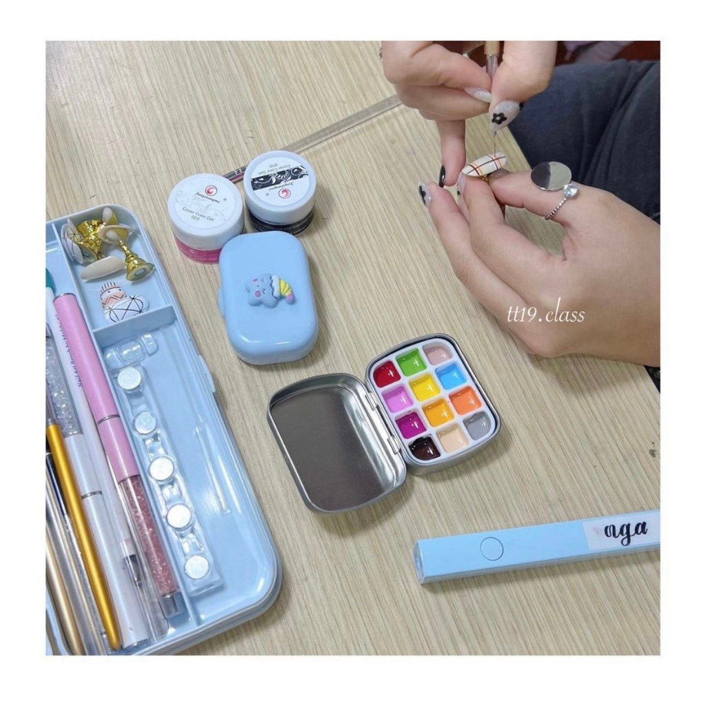 Pan màu mini đựng sơn Gel chiết