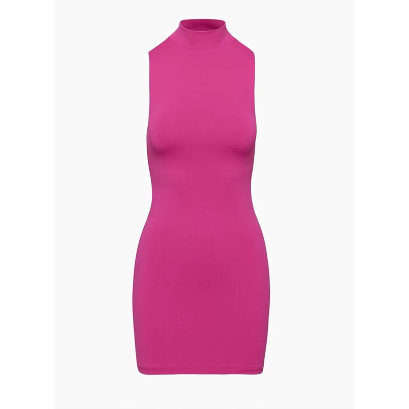 Đầm cổ lọ Bbt dư xịn