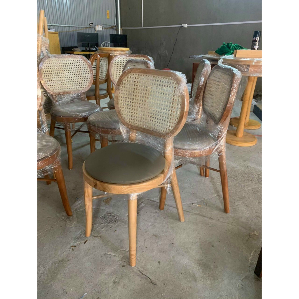 Các loại ghế gỗ kết hợp mây mặt ngồi tròn dùng cho quán cafe, nhà hàng, khách sạn, resort,...lưu ý đặt hàng qua zalo