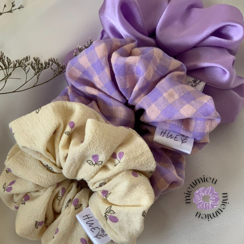 Cột tóc scrunchies handmade hoạ tiết tone tím pastel xinh xắn S1030