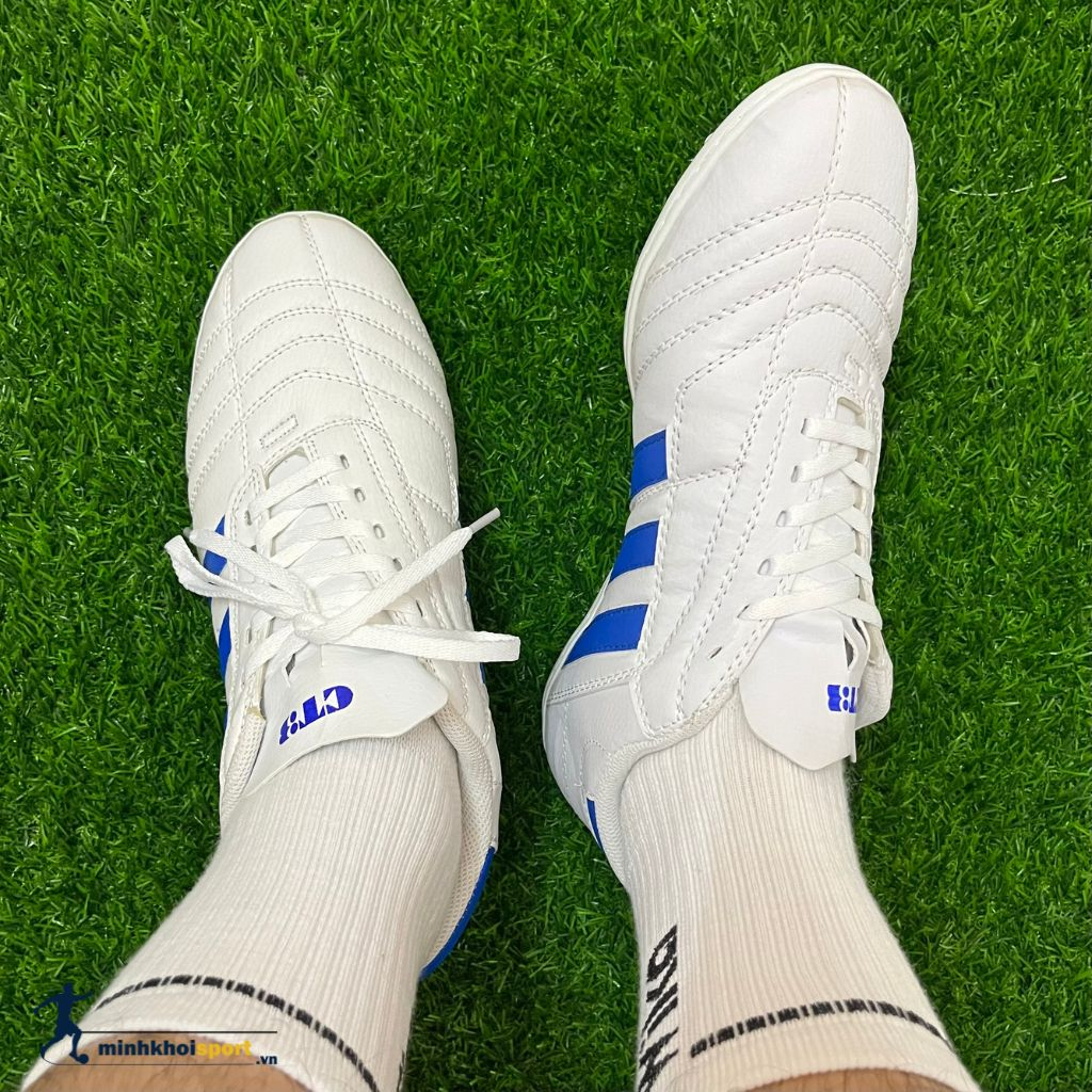 Giày Đá Bóng CT3 đã khâu đế full 100%, Giày 3 Sọc Ct3 Cam kết chính hãng chuẩn Cường Trắng
