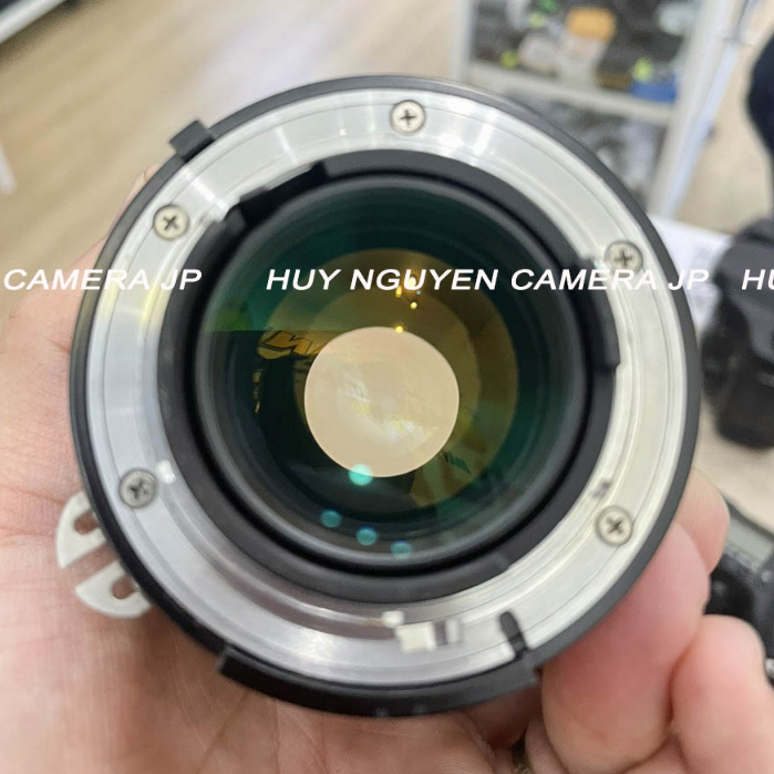 ỐNG KÍNH NIKON 80 200 F4 AIS  99% rất đẹp, huyền thoại siêu tia. 18 tia rất đẹp.