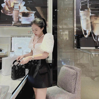 áo croptop tay phồng cột nơ