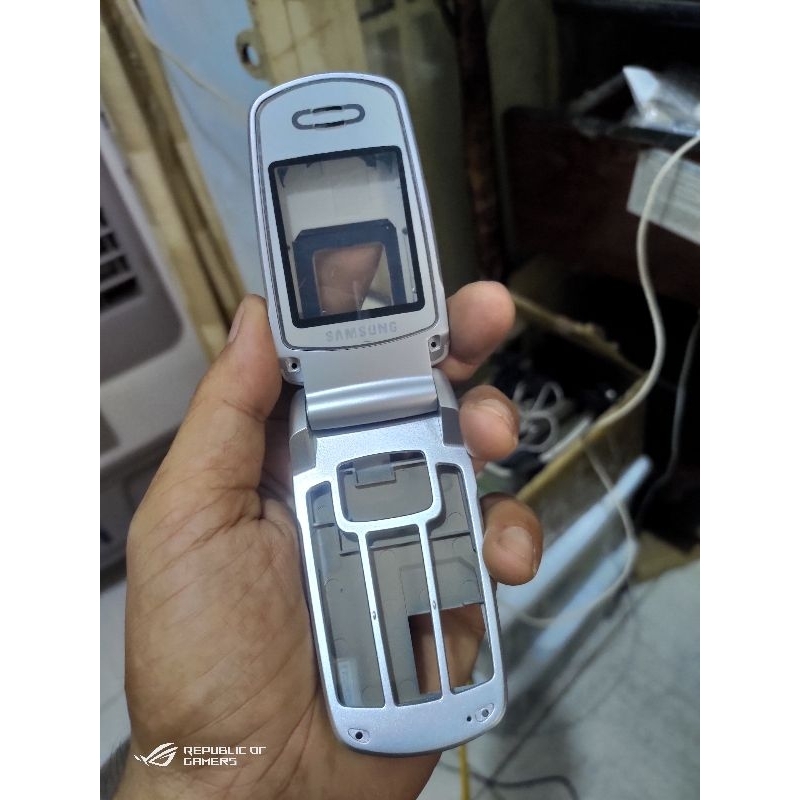 Vỏ samsung gập E715