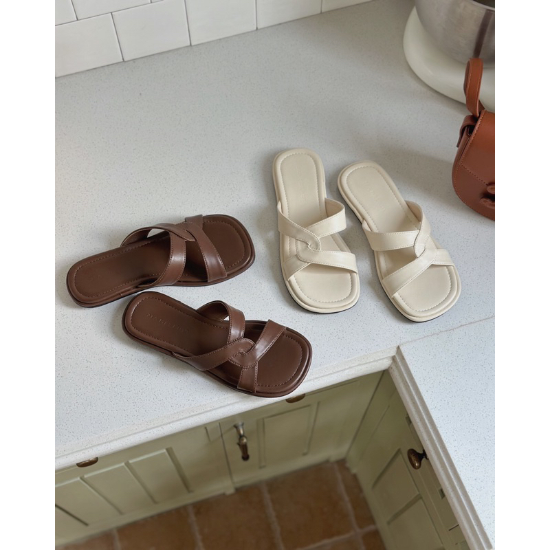 GL_A6_0260 dép đế bằng