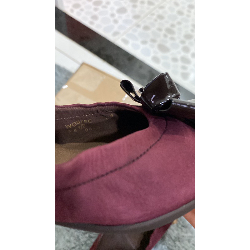 Thanh lý Giày búp bê nữ hiệu ASICS size 25EE