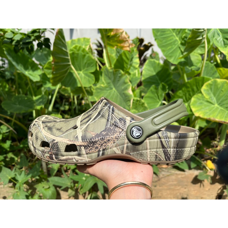 Dép Crocs Chính Hãng mới lỗi vết cắt, hàng siêu bền, nhẹ, màu camo