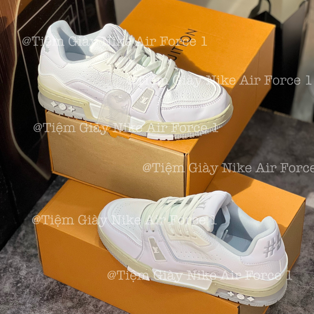 Giày Thể Thao LV 54 Trainer Da Thật Trắng Xám Họa Tiết Phản Quang Sianature White Đế Vàng Nâu