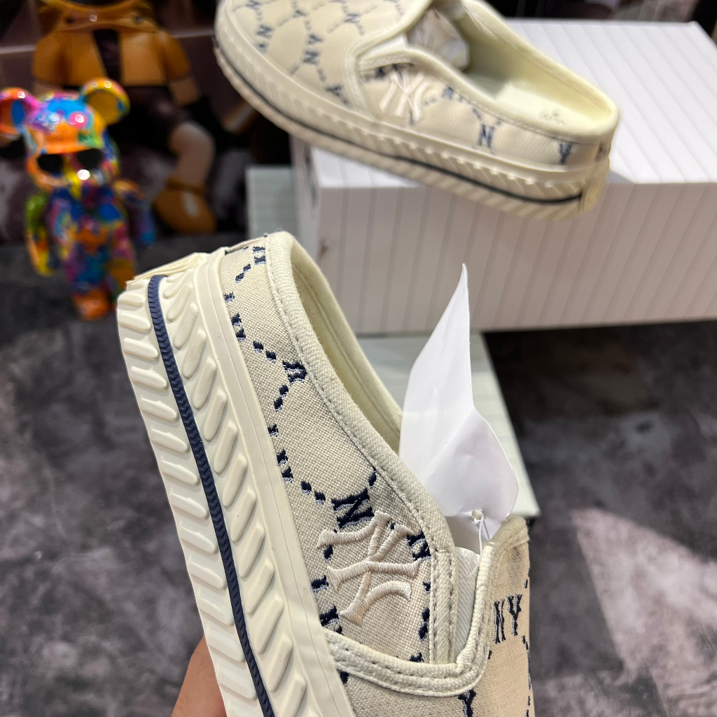 Dép Sục MLB Mùa Hè Nâu Slip On Dia Monogram New York Beige