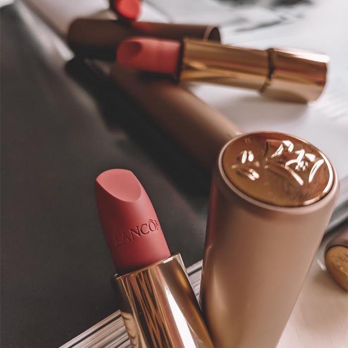 Son Lacôme L’Absolu Rouge - SANG TRỌNG QUÝ PHẢI - Dùng là thích!! nhanh tay đặt hàng để hưởng ưu đãi cực hấp dẫn!!!