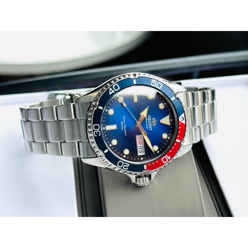 Đồng hồ nam dây thép Orient Mako 4 Pepsi Kamasu RA AA0812L19B