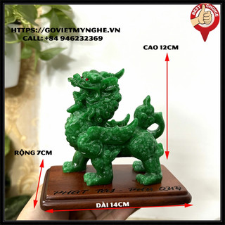 Tượng đá Tỳ Hưu trang trí phong thủy bàn làm việc kèm đế gỗ Dài 14cm x Cao 12cm - Màu xanh ngọc