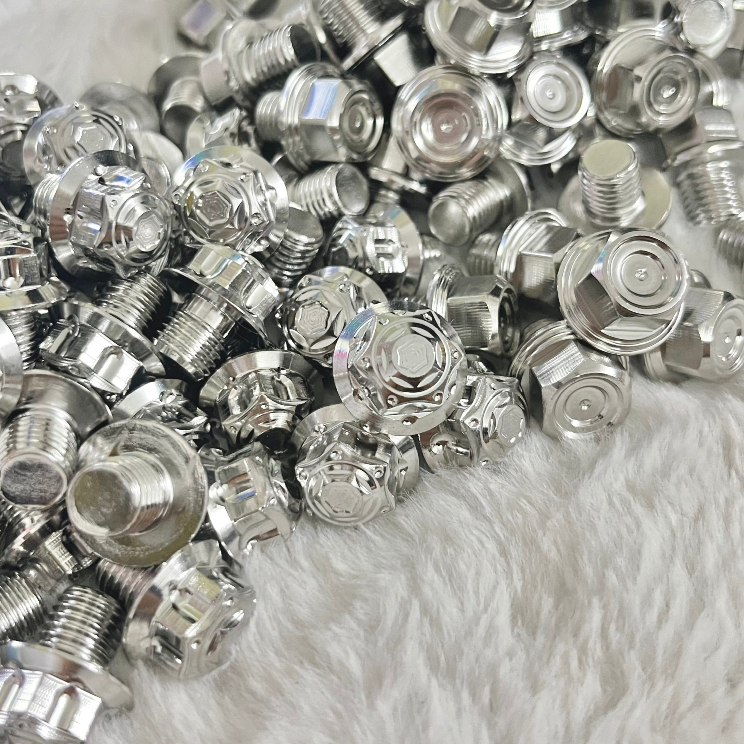 Ốc chân kính inox304 mẫu Thái và mẫu M3 dành cho các dòng xe, răng thuận, răng ngược