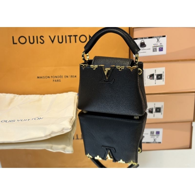 Túi nữ LV capu mini charm da bò sz21cm fullbox vip nam châm