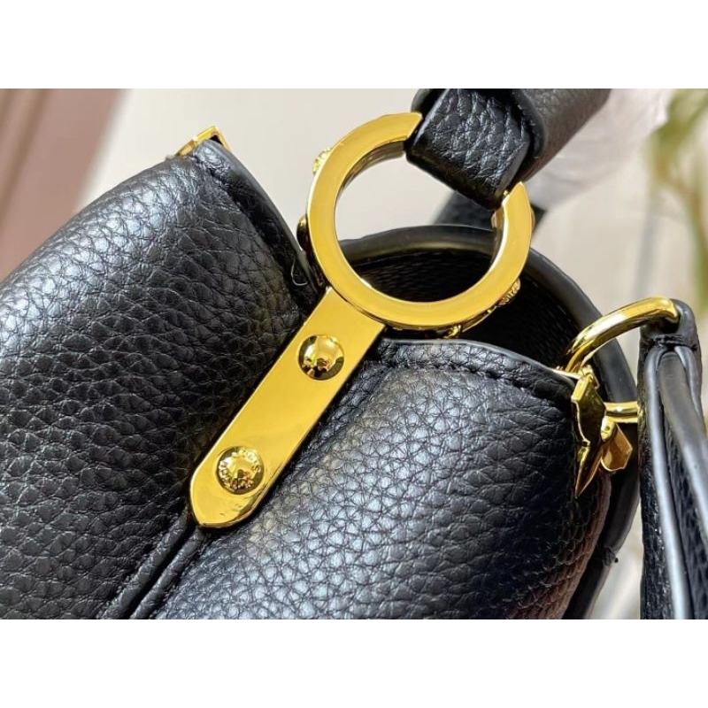 Túi nữ LV capu mini charm da bò sz21cm fullbox vip nam châm