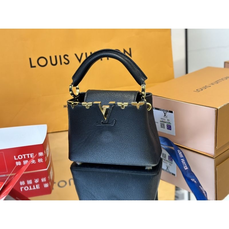 Túi nữ LV capu mini charm da bò sz21cm fullbox vip nam châm