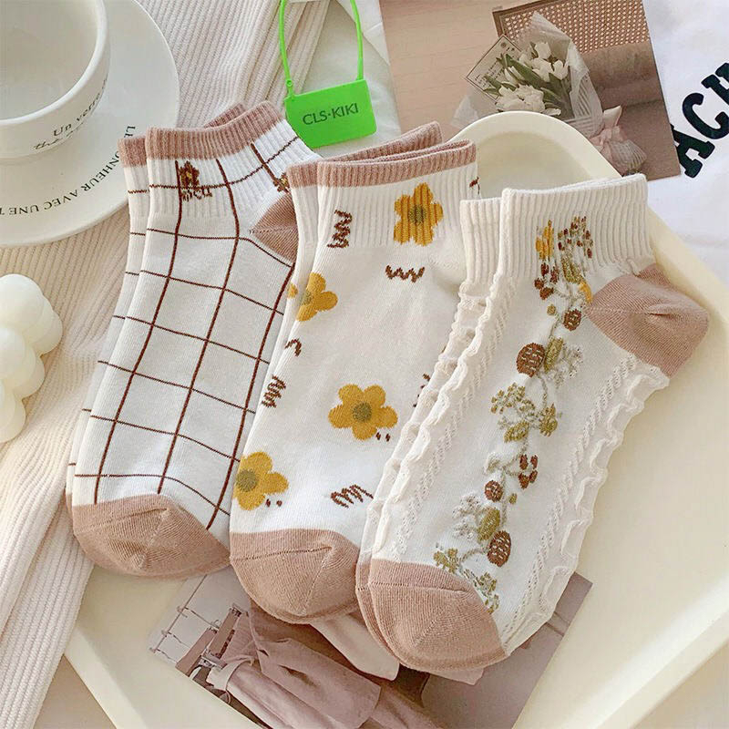 Tất vớ nữ cổ ngắn dệt nổi phong cách Hàn Quốc nữ tính, chất liệu cotton thoáng khí - Sope Shop