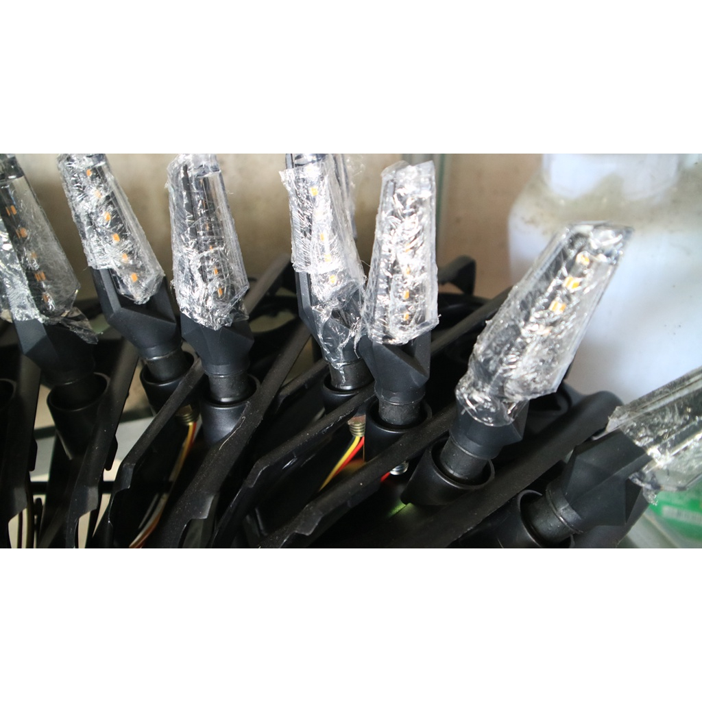 Xi Nhan Xe Điện Xmen,133m,133s...Led 2 Mặt -Giá 1 Đôi.