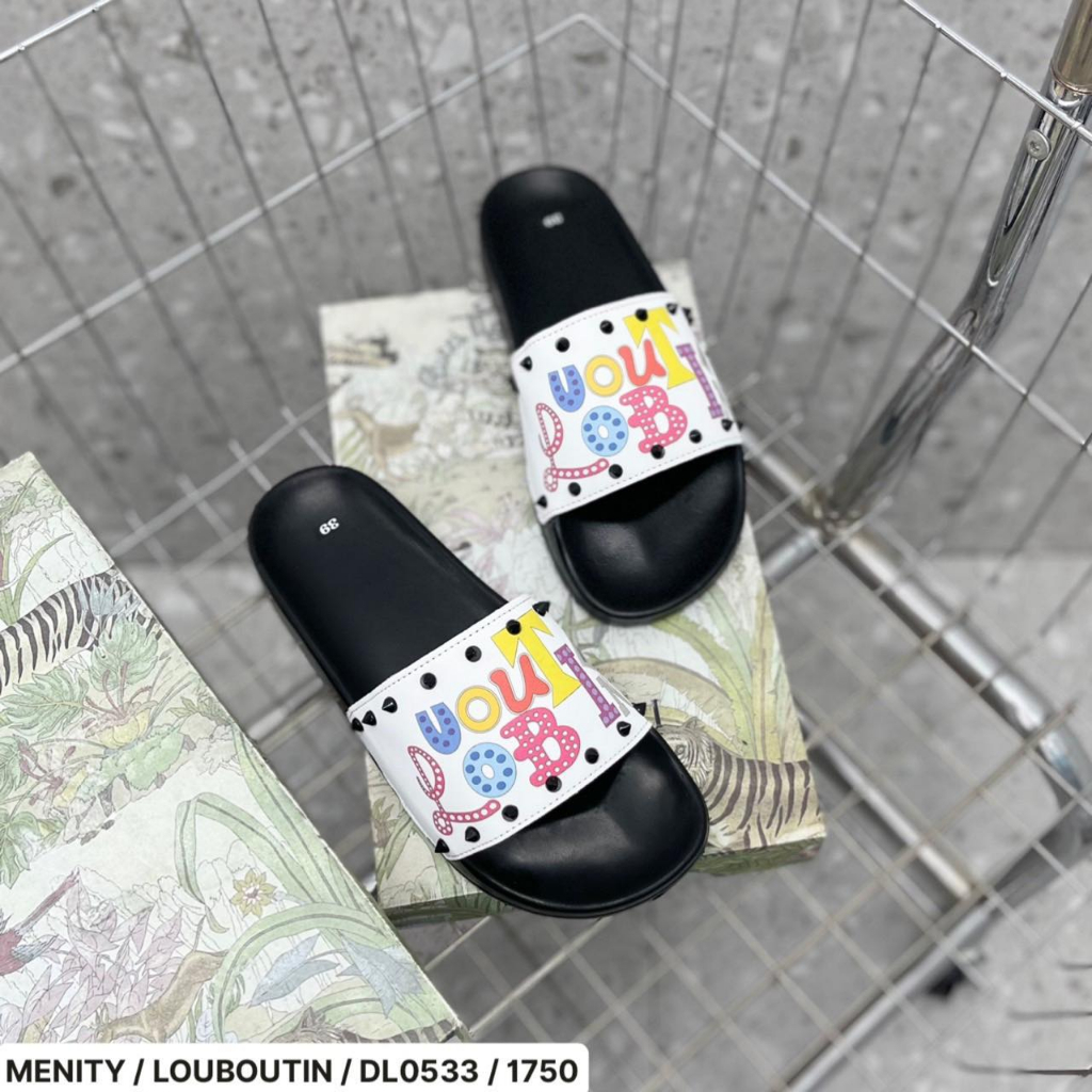 Dép lê nam quai ngang LBT da PU in chữ 7 màu phối tag đinh đen viền quai siêu rẻ đẹp mẫu hot 2023