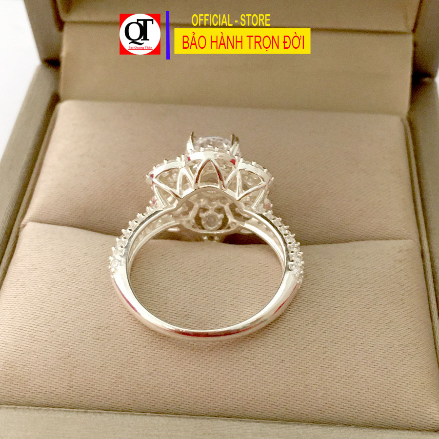 Nhẫn nữ bạc Hoa Đào ổ cao gắn đá kim cương nhân tạo 6ly chất liệu bạc ta trang sức Bạc Quang Thản - QTBT127