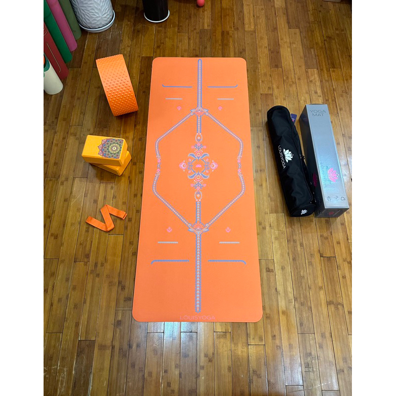 Thảm tập yoga cao su cao cấp Louis Yoga bản Diamond F23 chống trơn trượt, thấm hút mồ hôi, có kèm túi đựng thảm cao cấp