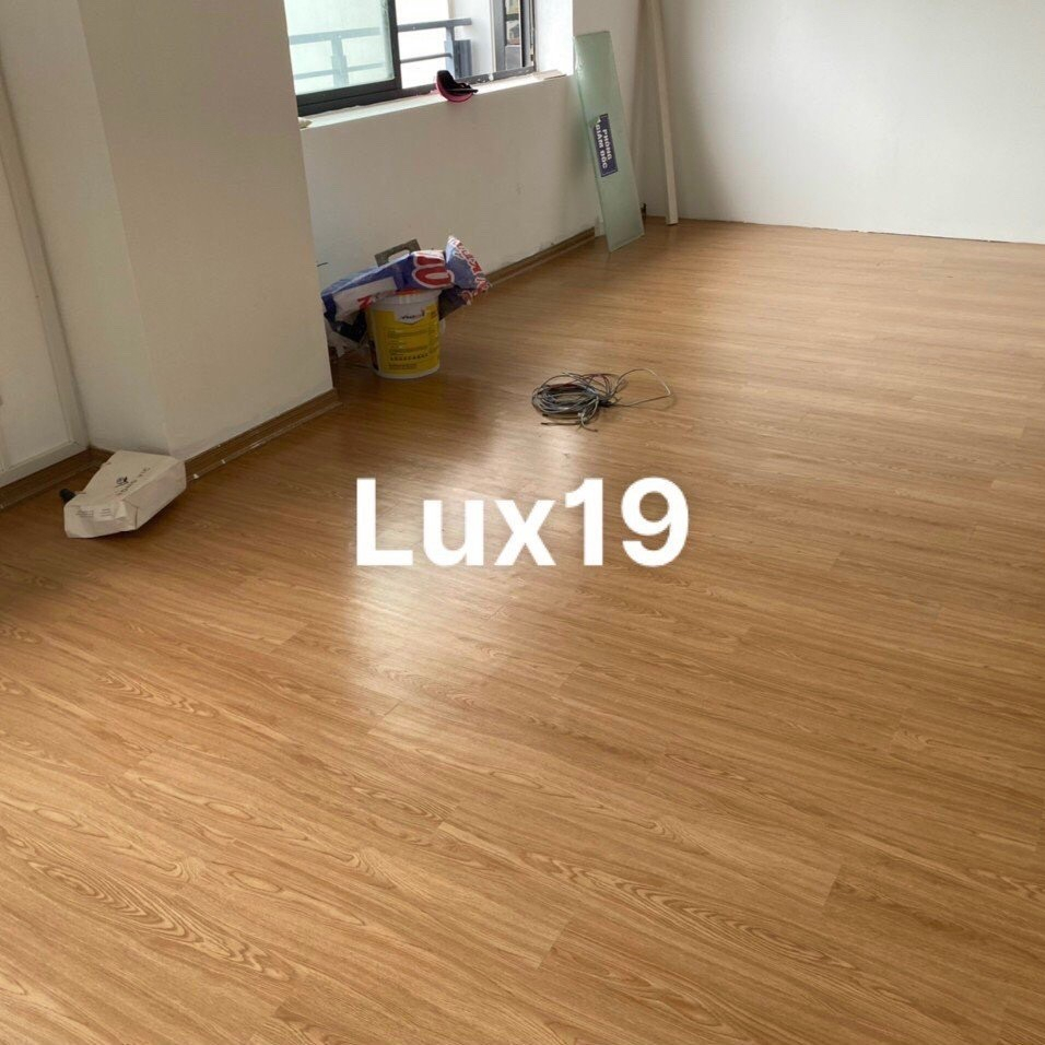 35 tấm  sàn nhựa giả gỗ Dày 2mm dán được 5 mét vuông Tấm Lót Sàn Miếng Dán Sàn Nhựa Giả Vân Gỗ Sẵn Keo Bóc Dán