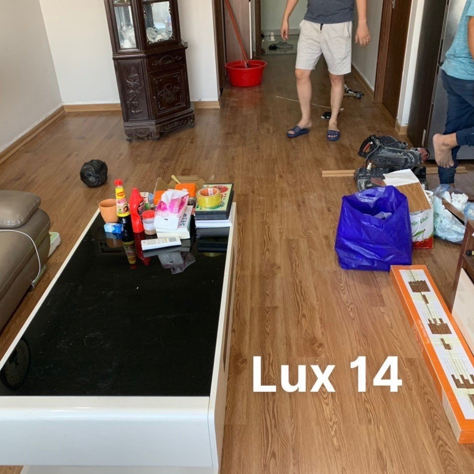 35 tấm  sàn nhựa giả gỗ Dày 2mm dán được 5 mét vuông Tấm Lót Sàn Miếng Dán Sàn Nhựa Giả Vân Gỗ Sẵn Keo Bóc Dán