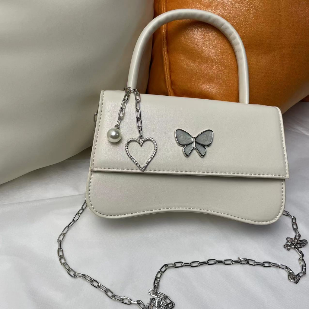 Quà tặng dành cho túi xách nữ túi đeo chéo có kèm móc tim 589