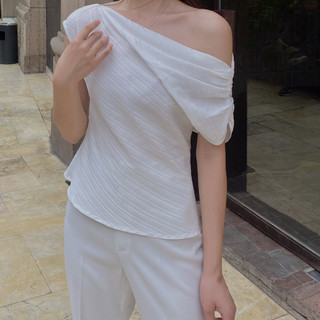 Áo lệch vai Carolyn KIKI