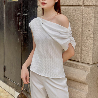 Áo lệch vai Carolyn KIKI