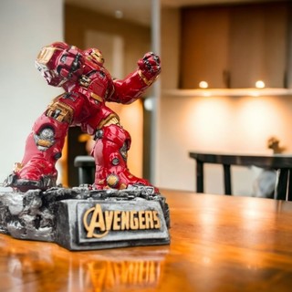 Mô hình Hulkbuster 32cm có kèm đế siêu đẹp.