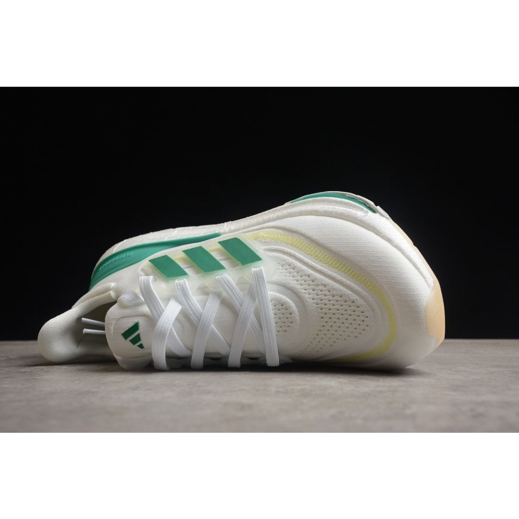 Giày Thể Thao Chạy Bộ Chuyên Nghiệp Ultraboost Light Full Box