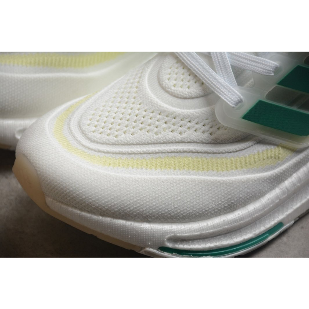 Giày Thể Thao Chạy Bộ Chuyên Nghiệp Ultraboost Light Full Box