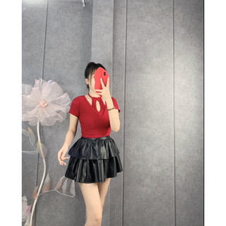 Áo xốp kiểu croptop cổ yếm cột dây