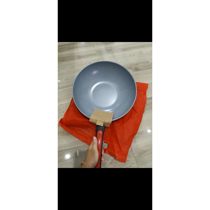 Chảo vân đá lòng sâu 32cm