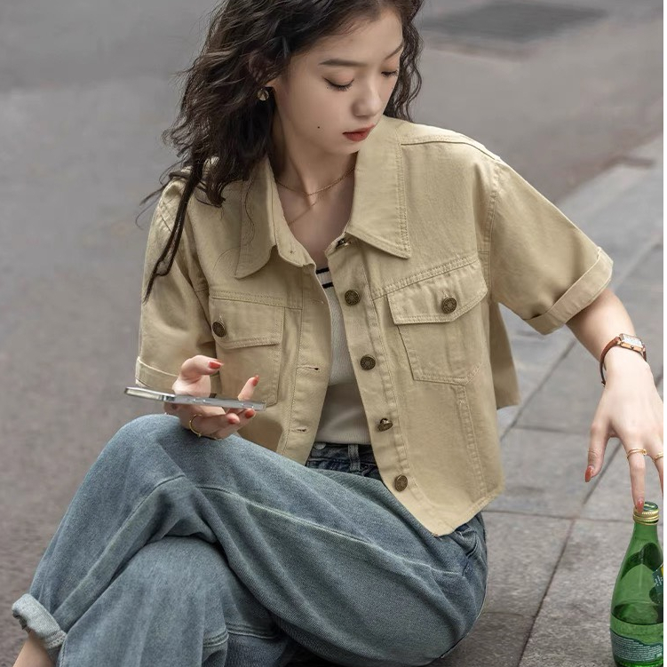 Áo sơ mi kaki demin kiểu crotop ngắn tay dáng cộc Hari GenZ 3079