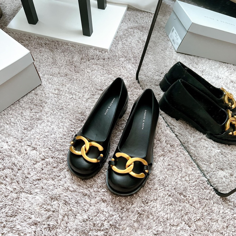 Giày búp bê Mary Jane Cnk phong cách mới xích vàng kim loại đế vuông cao 3cm mũi tròn nữ tính hàng Fullbox G12