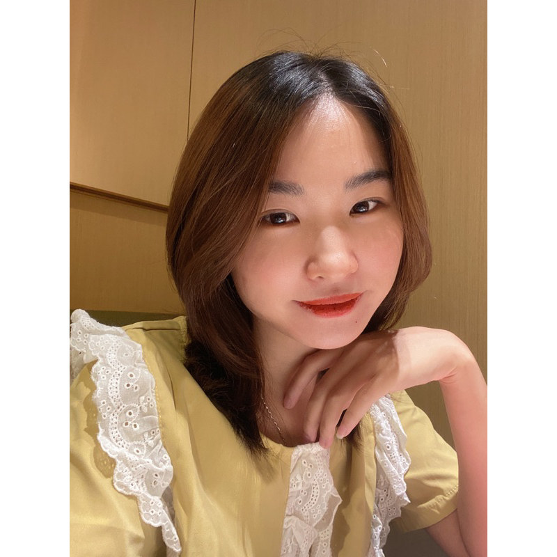 Váy suông vàng chanh