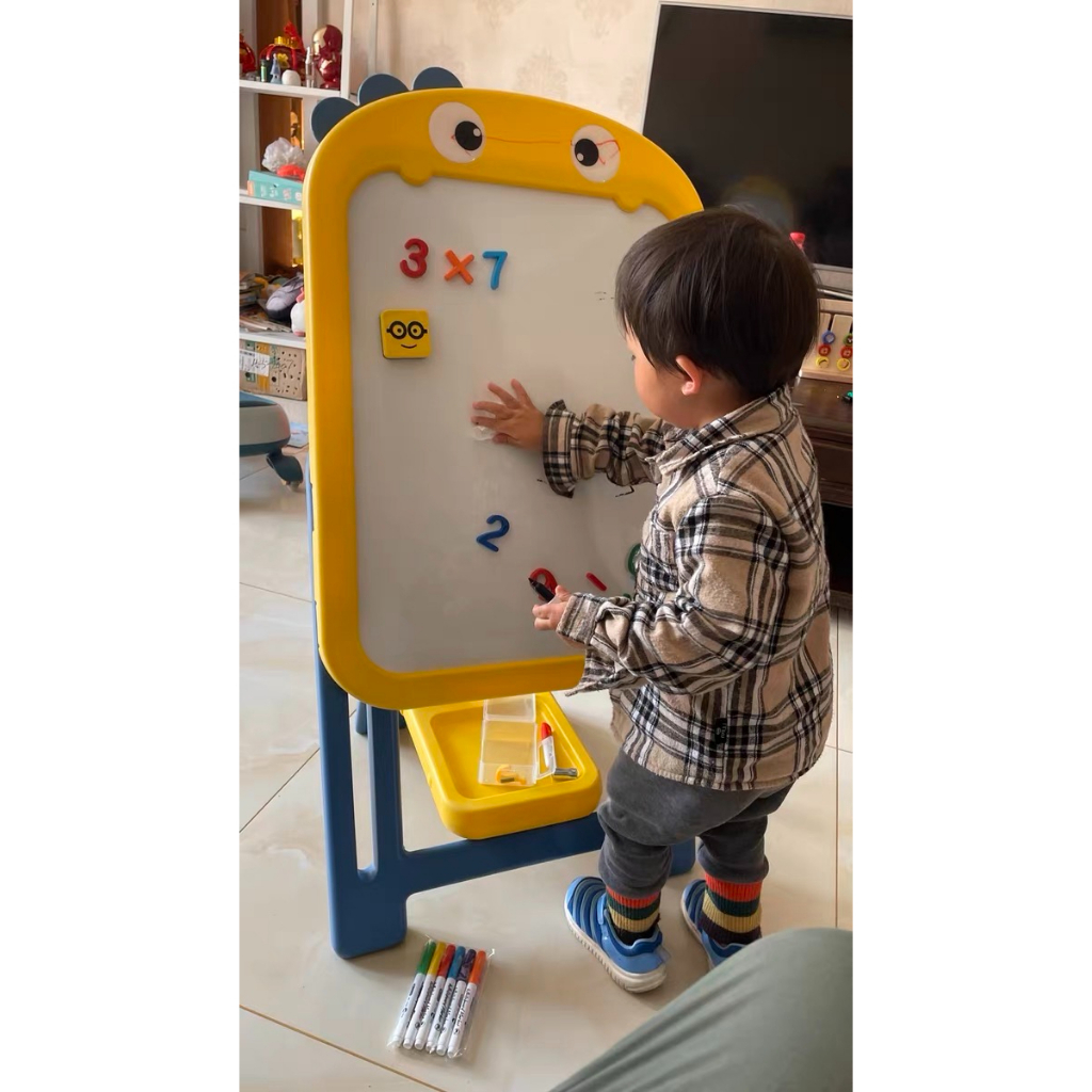 BẢNG VẼ 2023 CHO BÉ CAO CẤP, PHÁT TRIỂN SÁNG TẠO KÈM NAM CHÂM, BÚT LÔNG