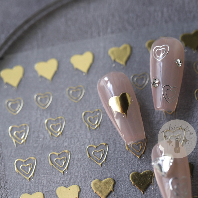 Miếng Dán Trang Trí Móng Hình Trái Tim Viền Kim Loại Mạ Vàng , Bạc , Đồng