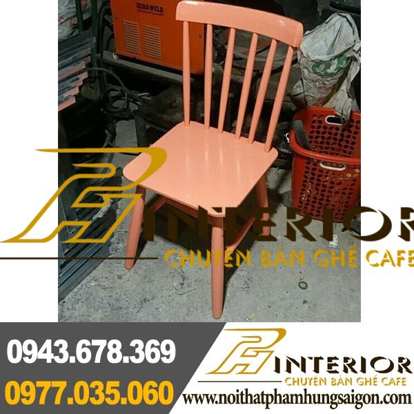 Ghế song tiện 7 nan sơn màu theo yêu cầu.