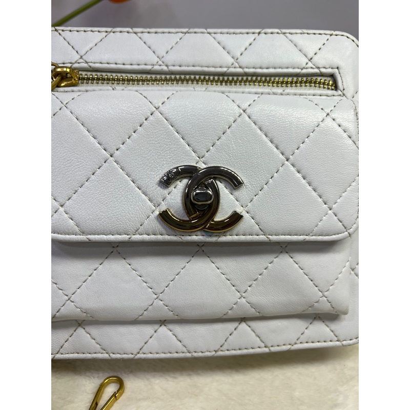 Túi xách si màu trắng size 16