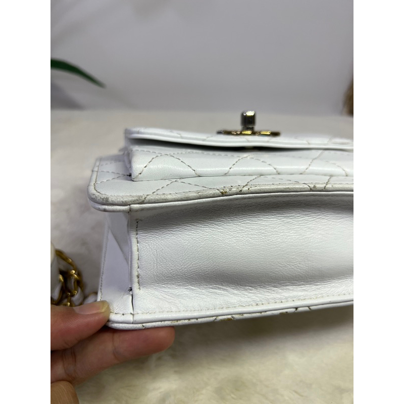 Túi xách si màu trắng size 16