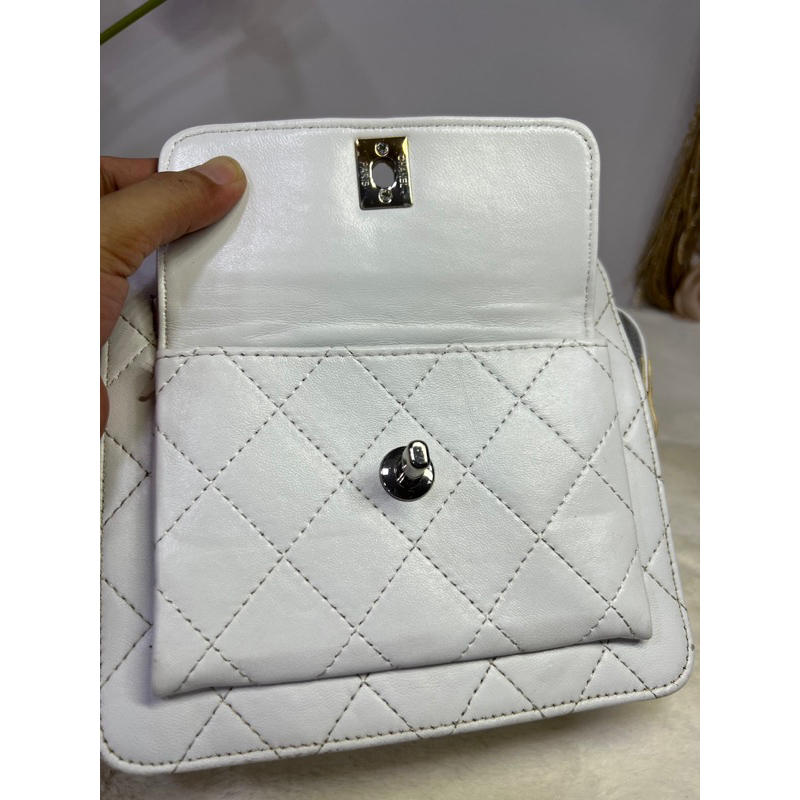 Túi xách si màu trắng size 16