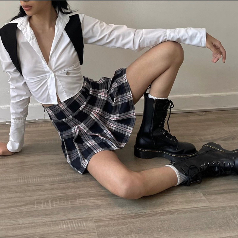 Áo sơ mi croprop dumm màu đen