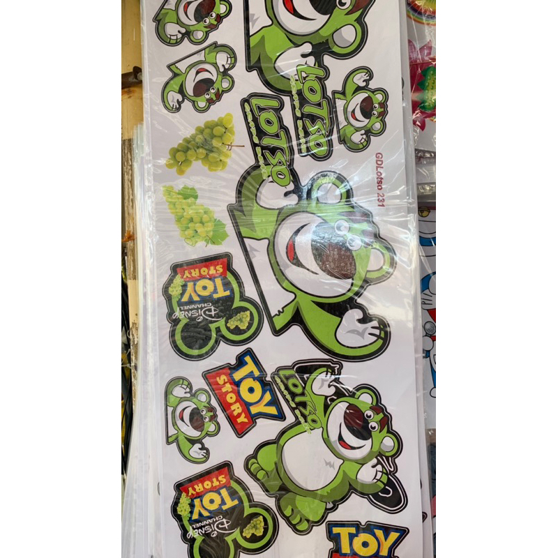 Bộ tem gấu LOTSO dâu màu xanh lá cây dạ quang mỗi tờ ngang 30cm dài 70cm hàng nhập Thái Lan chất lượng cao