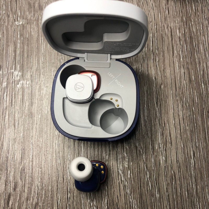 Tai nghe audio-technica sq1tw đã qua sử dụng