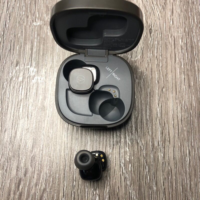 Tai nghe audio-technica sq1tw đã qua sử dụng