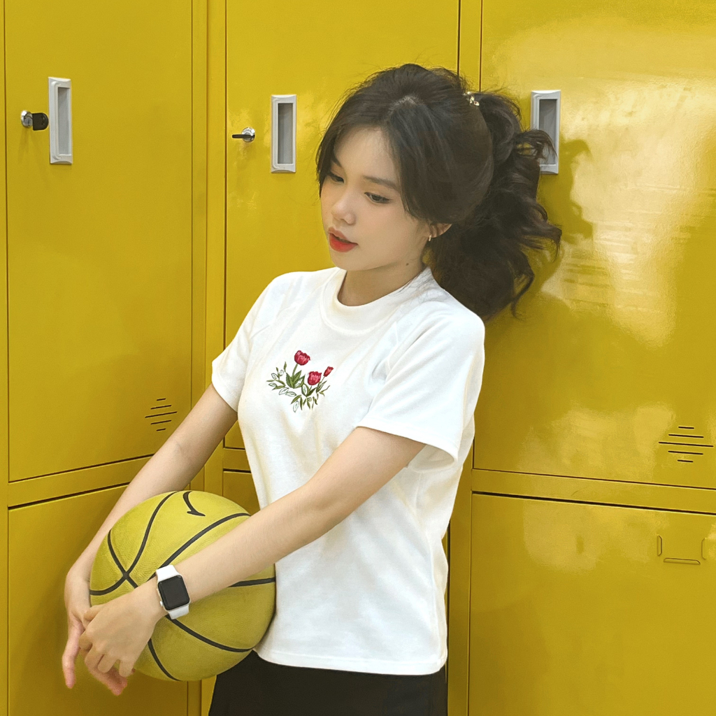 [Mã FATREND02 giảm đến 30k đơn 99k] Áo Thun Baby Tee Thêu Hoa Nữ Unisex Local Brand | BigBuy360 - bigbuy360.vn